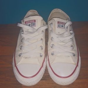 Converse Low Top Chuck Taylors